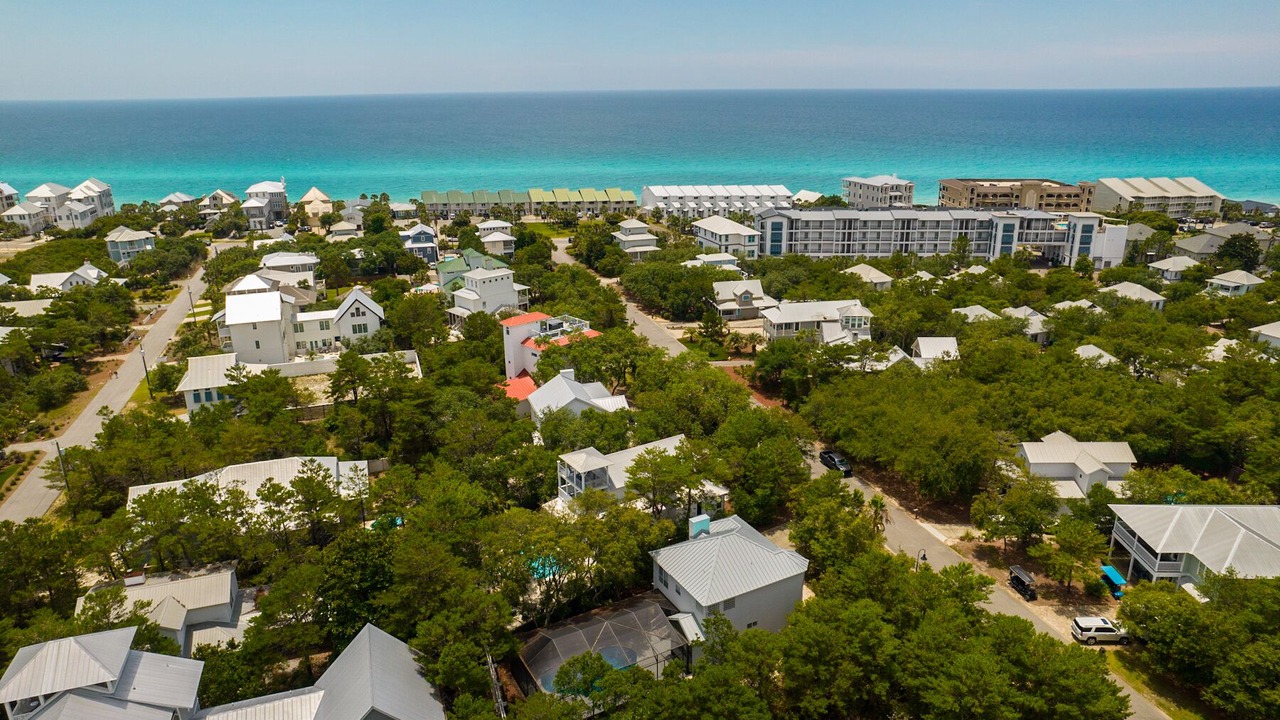Photo of Outdoor in White's Gulfview