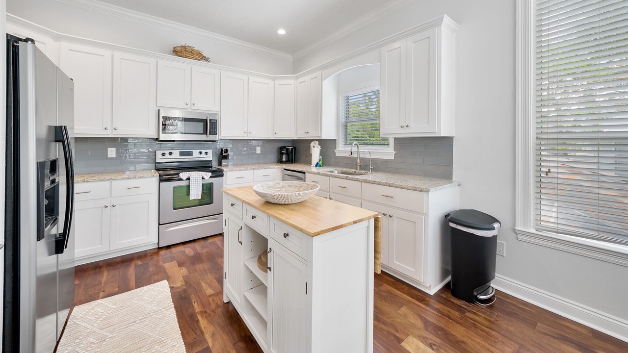 Photo of Kitchen in White's Gulfview