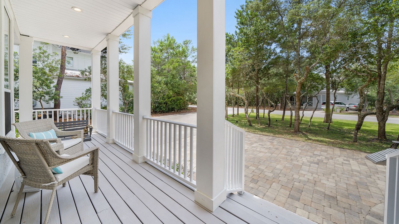 Photo of Patio Balcony in White's Gulfview