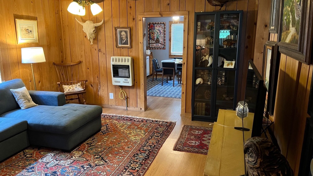 Photo of Livingroom in Call