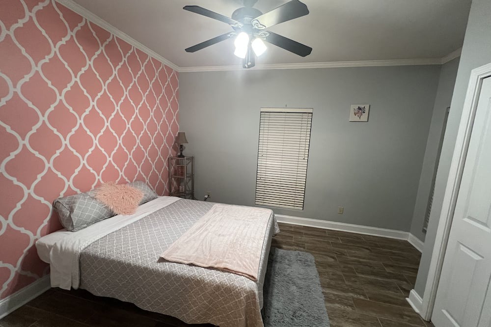 Photo of Bedroom in Milton