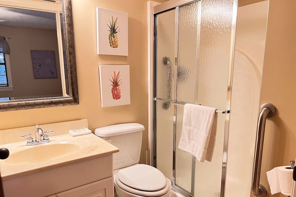 Photo of Bathroom in Pheba