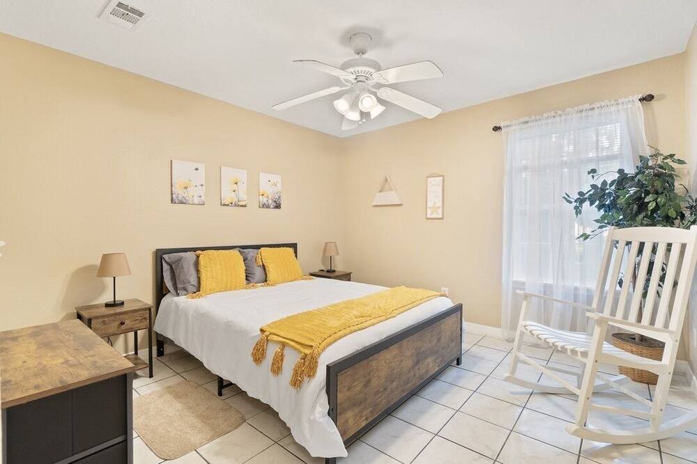 Photo of Bedroom in Ono Island