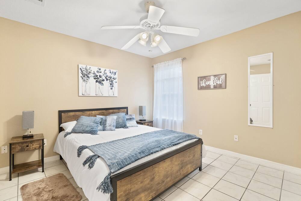 Photo of Bedroom in Ono Island