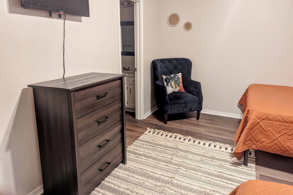 Photo of Bedroom in Shreveport