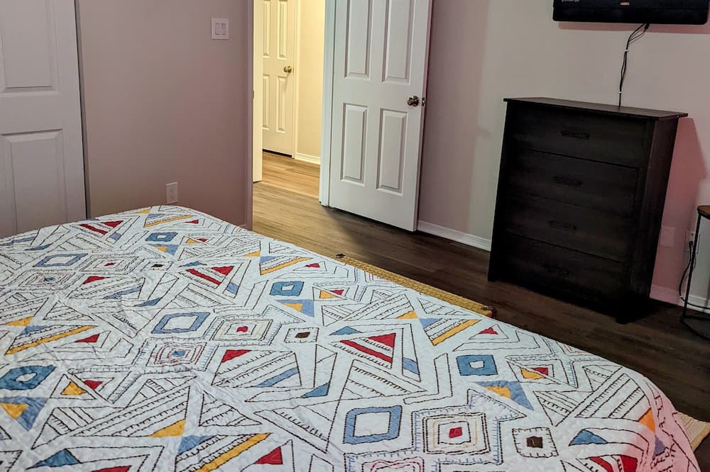 Photo of Bedroom in Shreveport