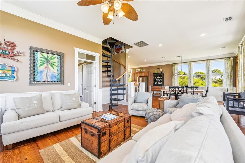Photo of Bedroom in Sea Palm Village
