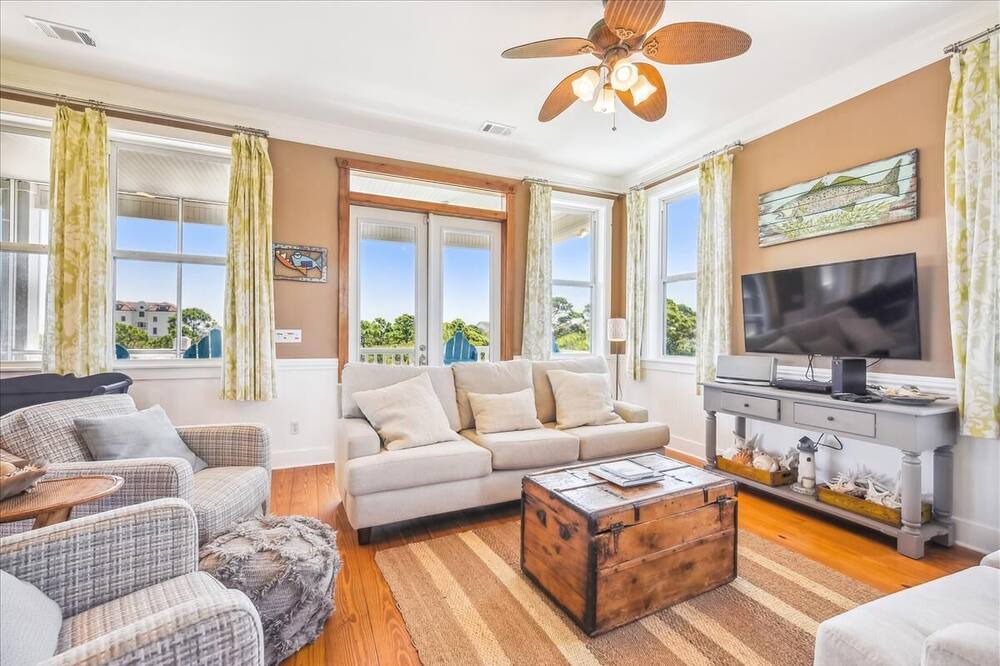 Photo of Bedroom in Sea Palm Village