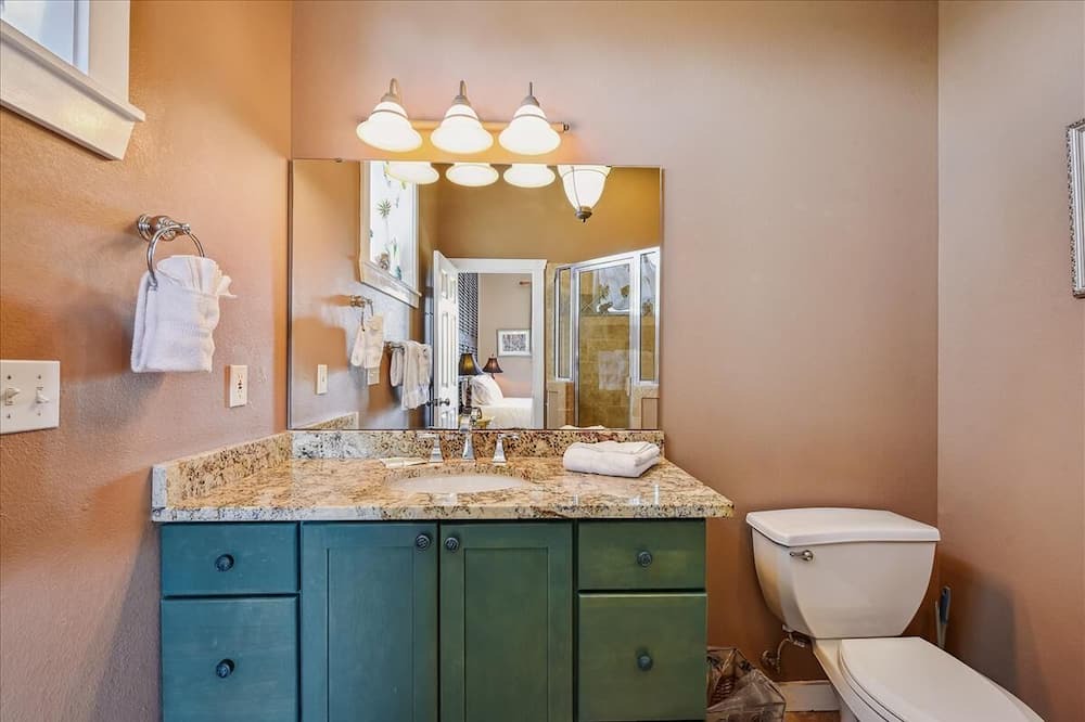 Photo of Bathroom in Sea Palm Village