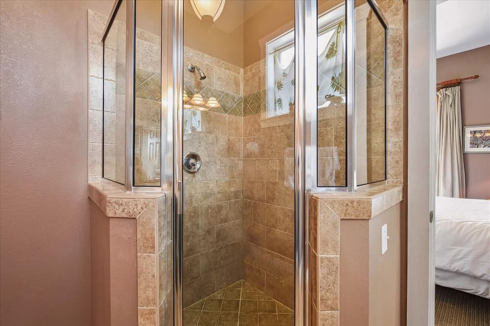 Photo of Bathroom in Sea Palm Village