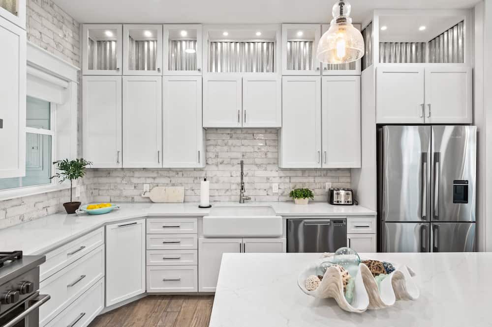 Photo of Kitchen in Village of Sugar Beach