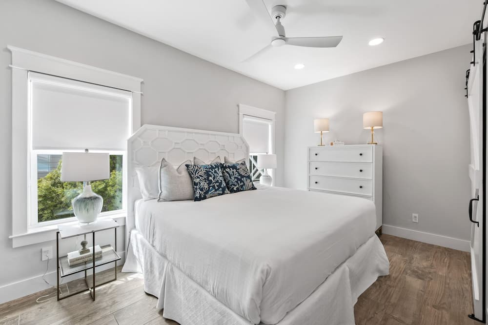 Photo of Bedroom in Village of Sugar Beach