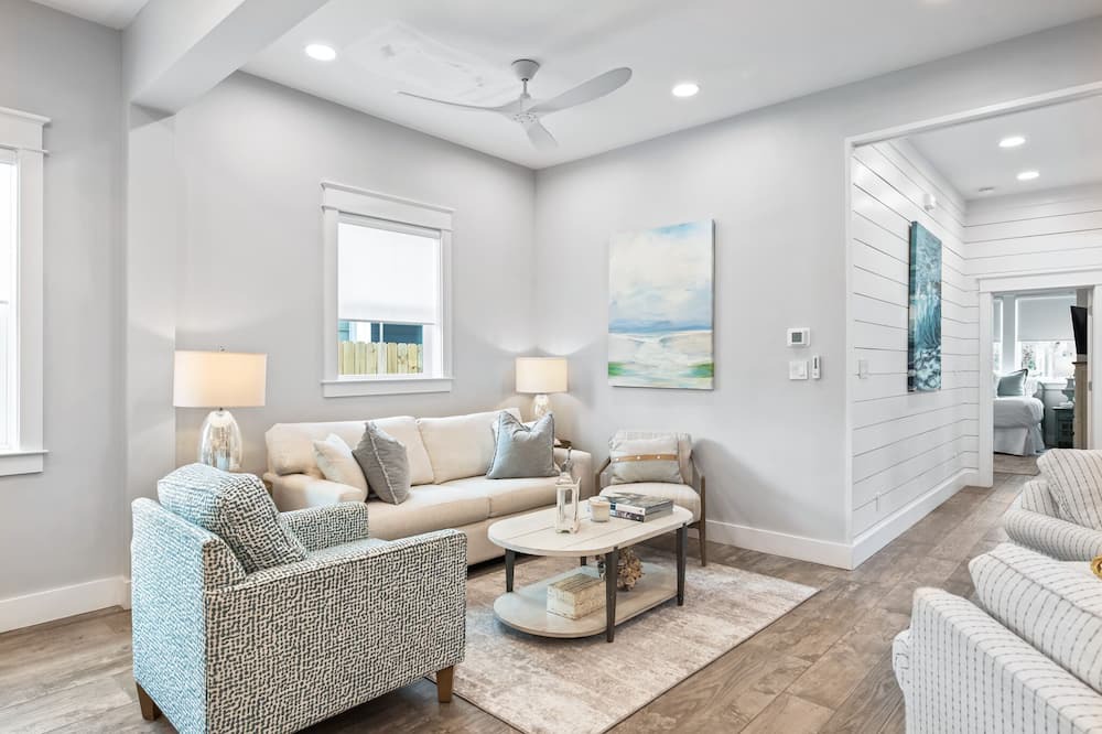 Photo of Bedroom in Village of Sugar Beach