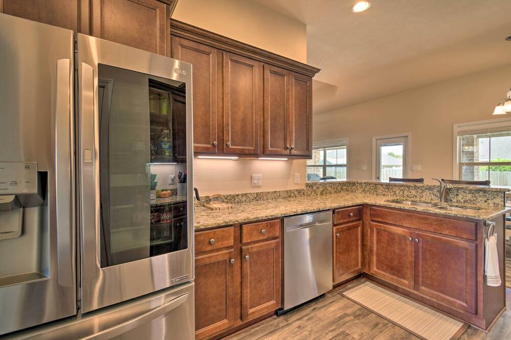 Photo of Kitchen in Foley