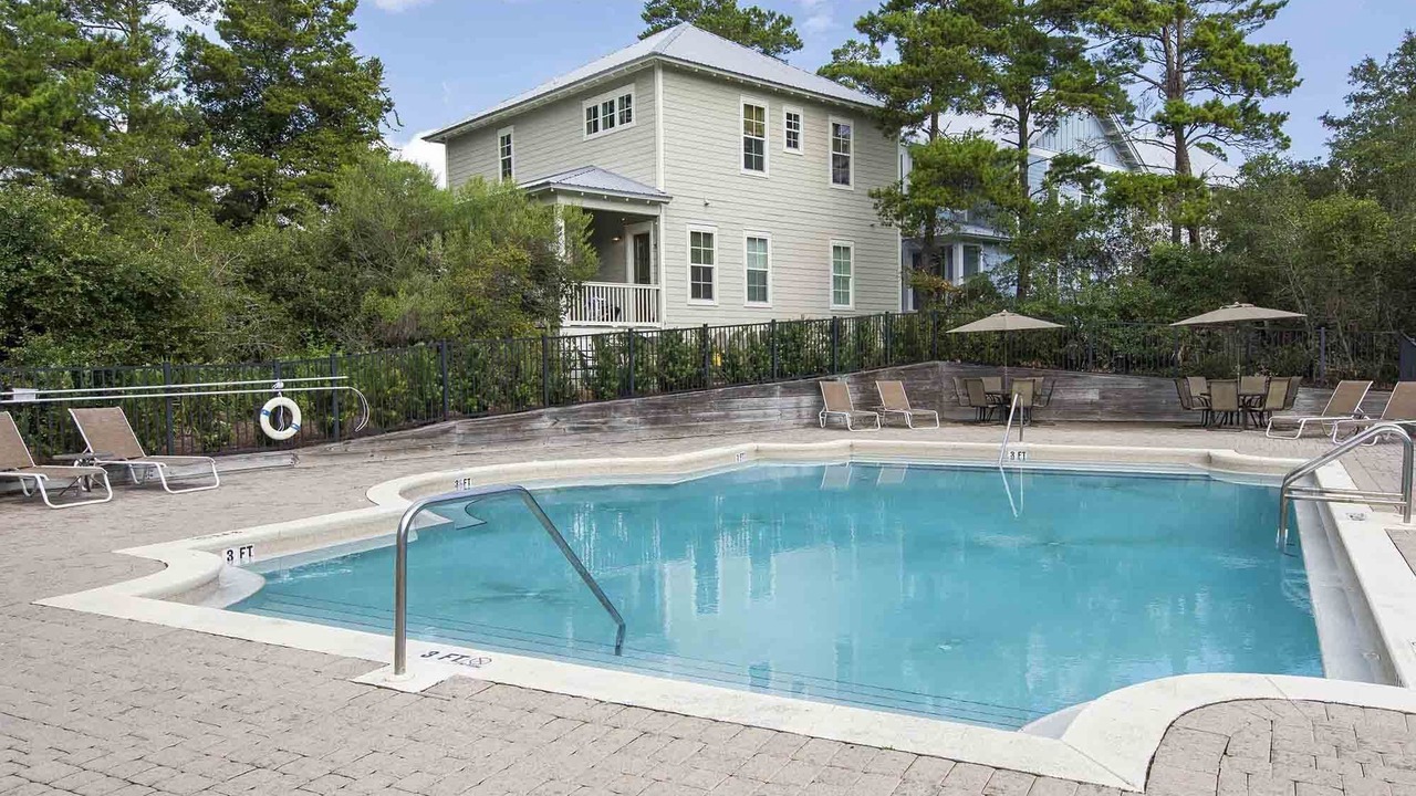 Photo of Outdoor in Lakeside at Blue Mountain Beach