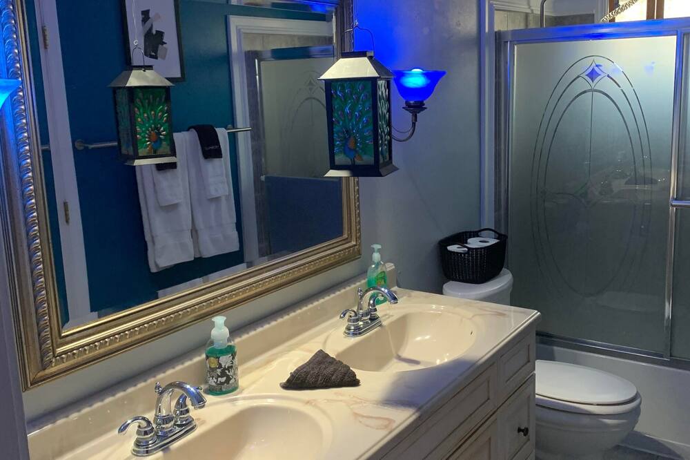 Photo of Bathroom in Saint Roch