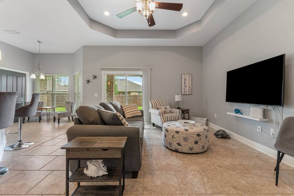 Photo of Livingroom in Gulf Breeze
