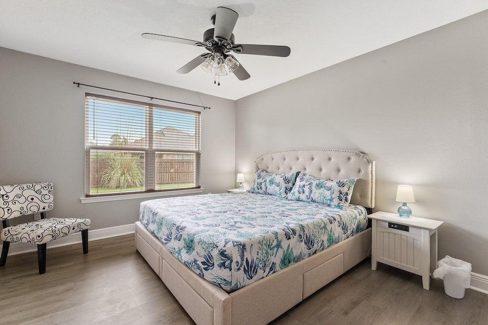 Photo of Bedroom in Gulf Breeze
