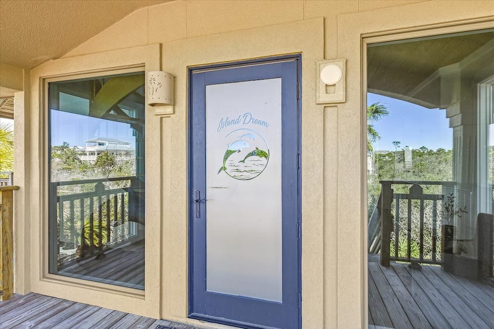 Photo of Outdoor in Treasure Beach Village