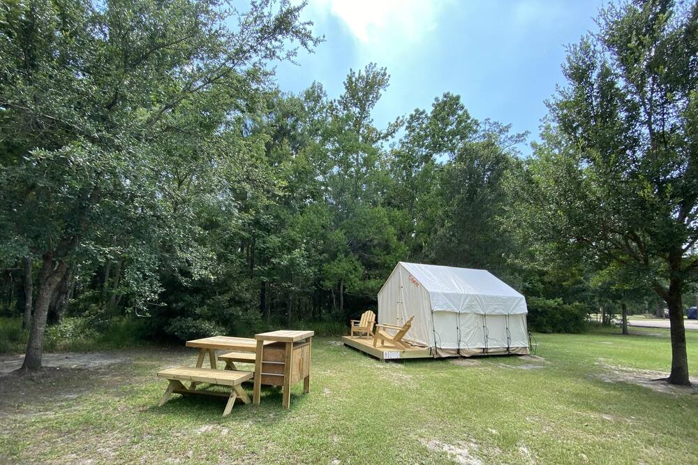 Photo of Others in Mandeville