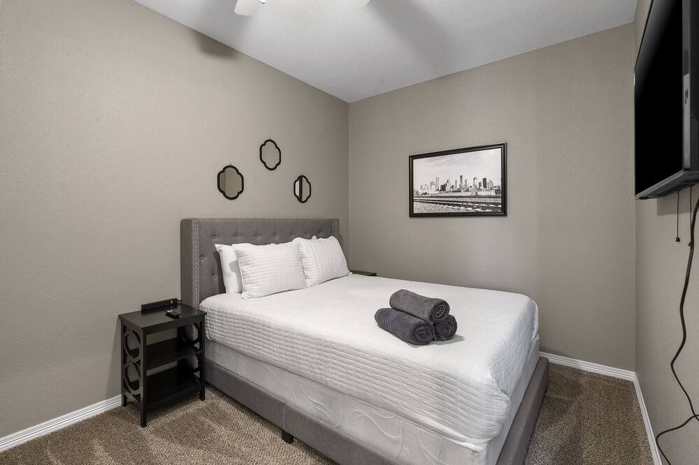 Photo of Bedroom in Northside