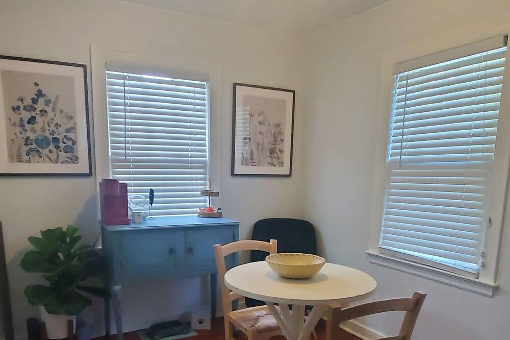 Photo of Livingroom in Biloxi