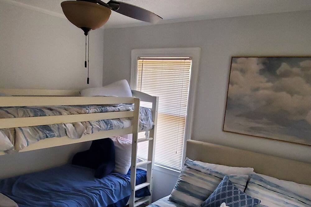 Photo of Bedroom in Biloxi