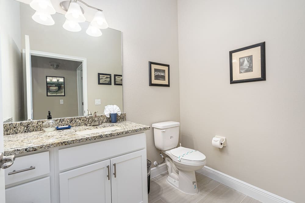 Photo of Bathroom in Mcelroys Belleview
