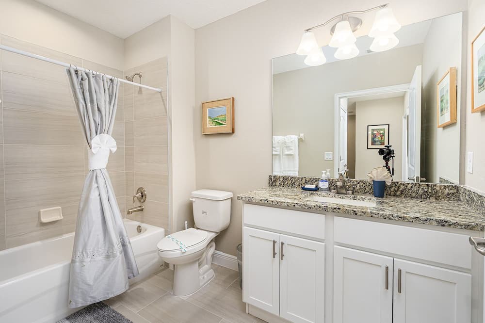 Photo of Bathroom in Mcelroys Belleview