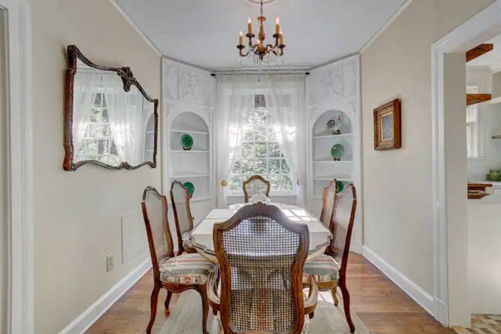 Photo of Bedroom in Greater Belhaven