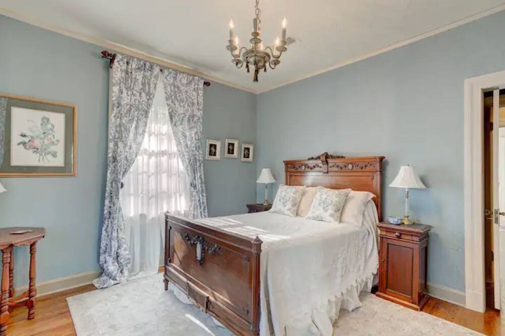 Photo of Bedroom in Greater Belhaven
