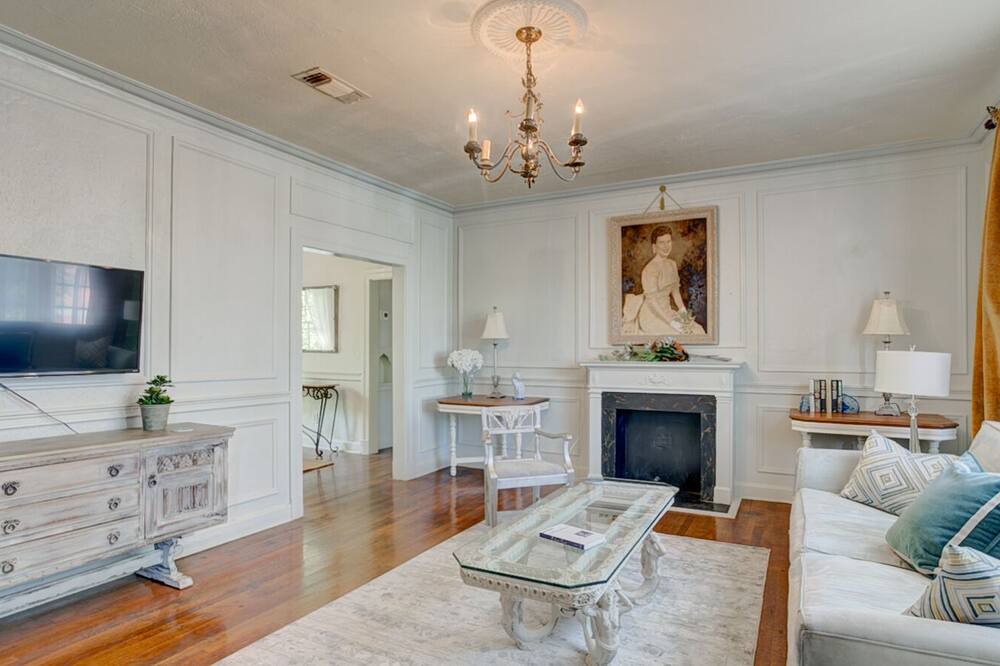 Photo of Bedroom in Greater Belhaven