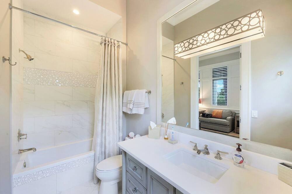 Photo of Bathroom in Moorings