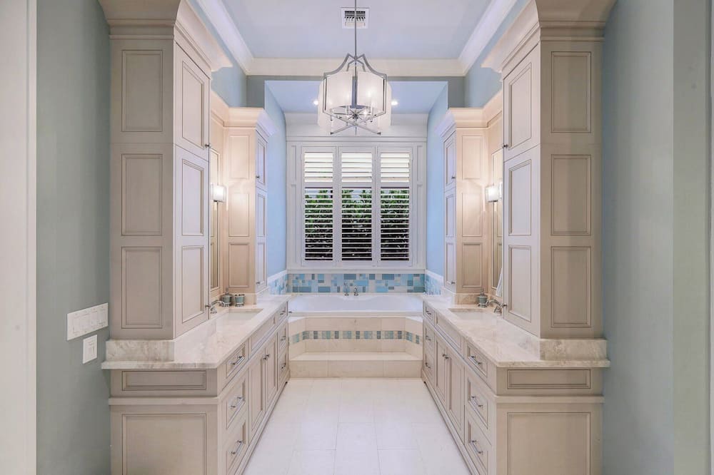 Photo of Bathroom in Moorings