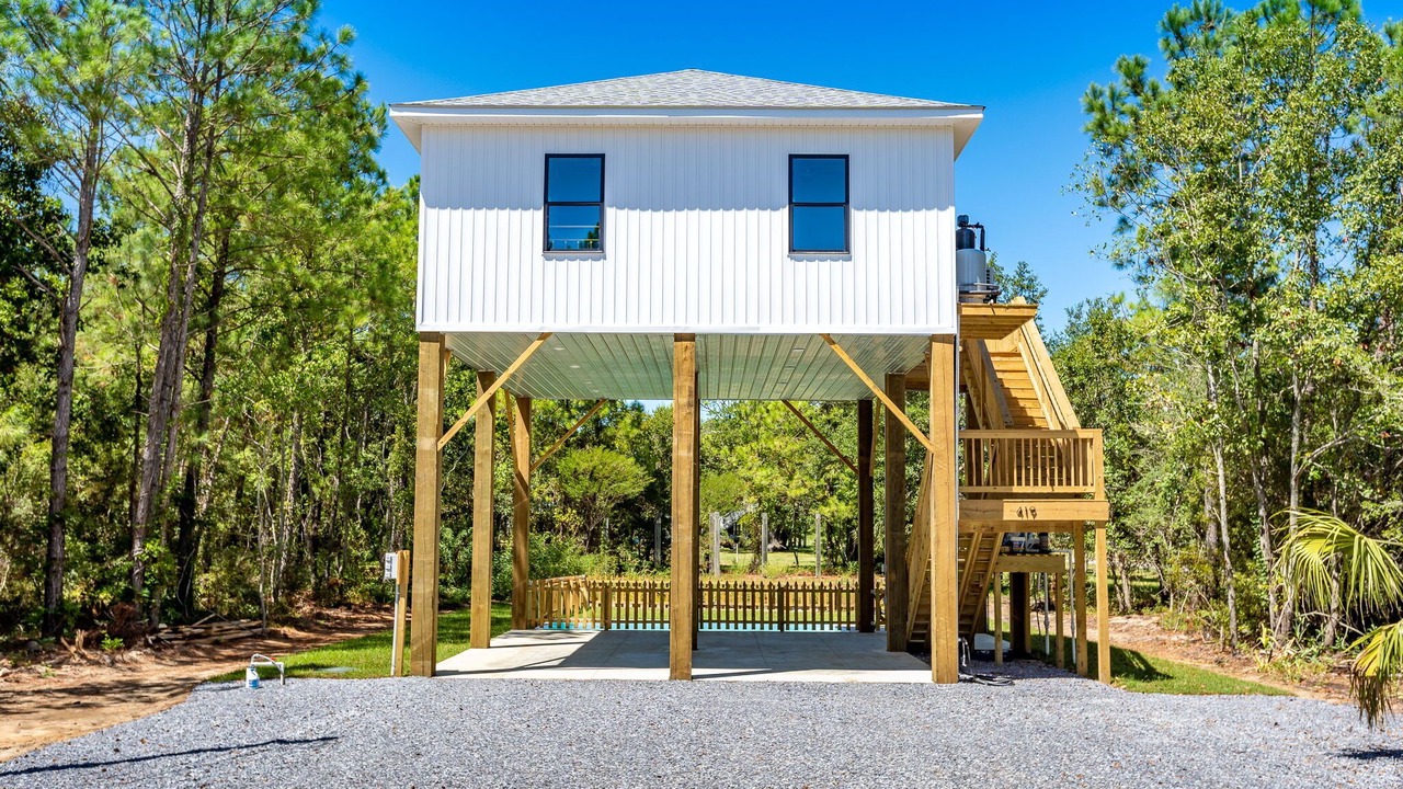 Photo of Outdoor in Henderson Point