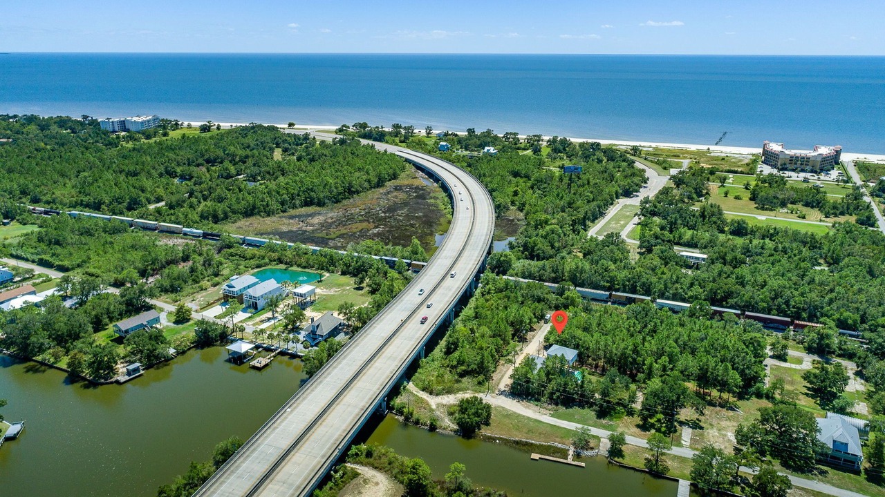 Photo of Outdoor in Henderson Point