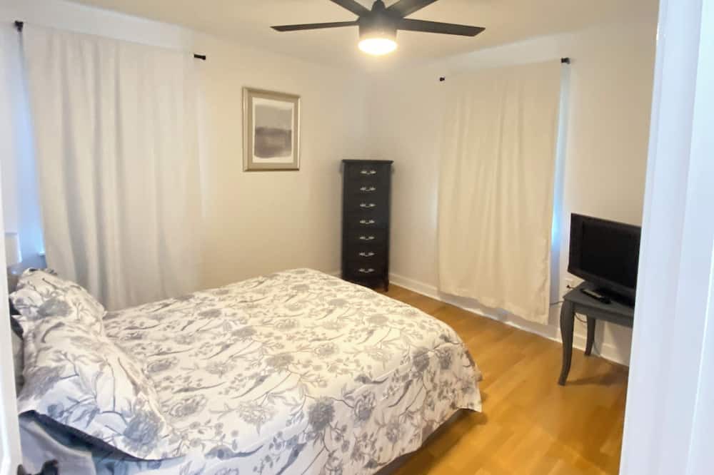 Photo of Bedroom in Chalmette