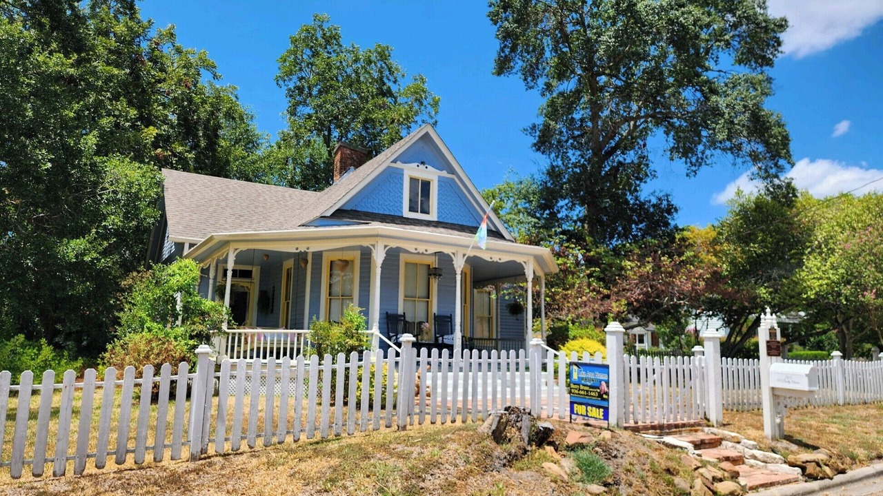 Photo of Outdoor in Livingston