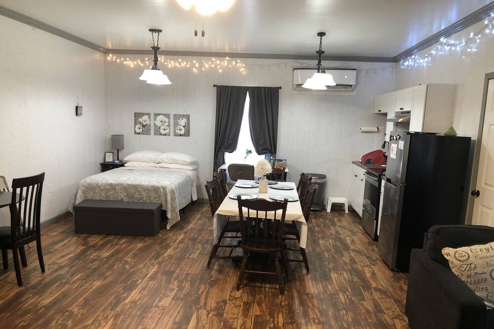 Photo of Bedroom in Scott
