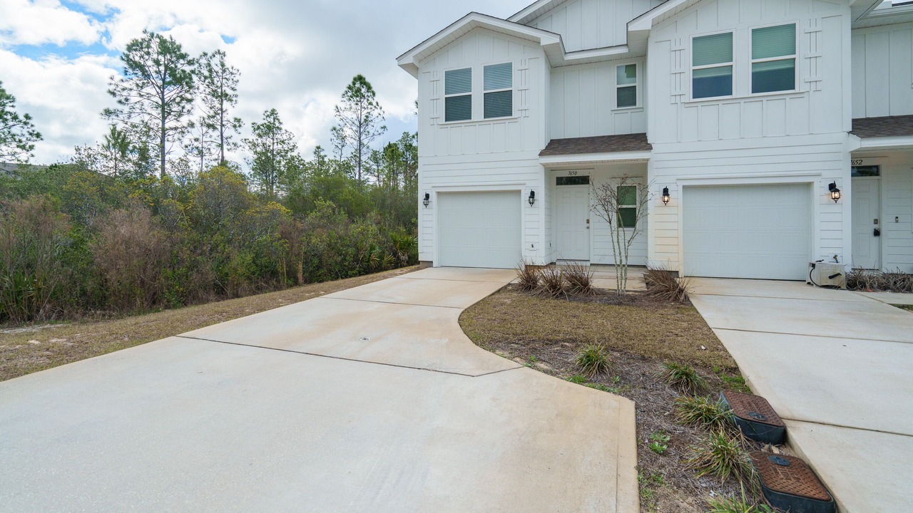 Photo of Outdoor in Thomas Drive