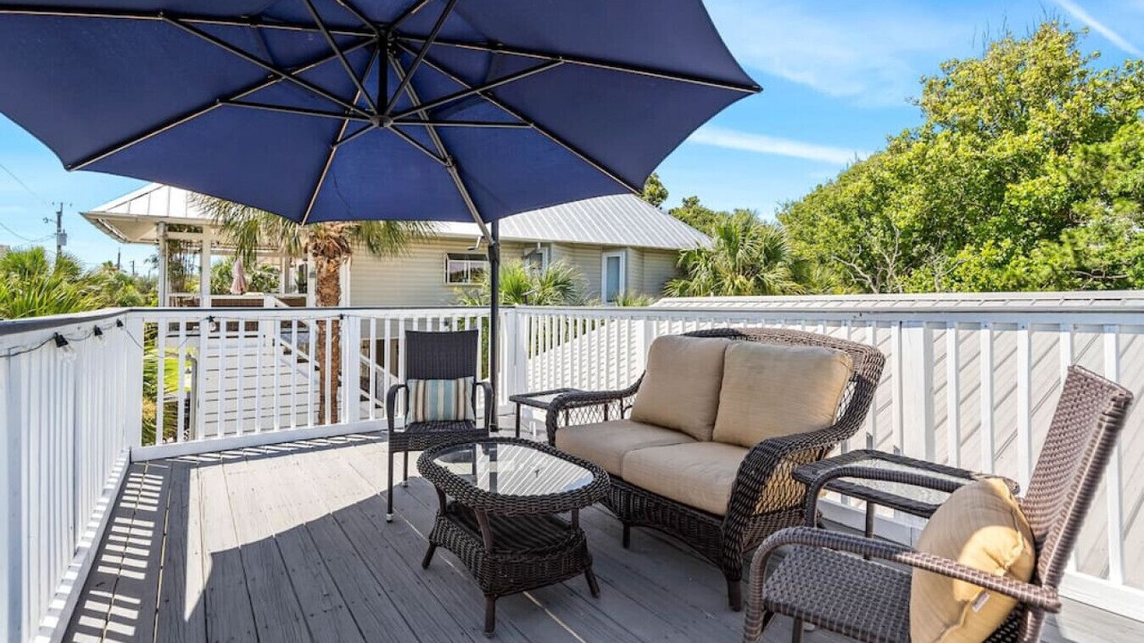 Photo of Patio Balcony in Bid-a-wee Beach