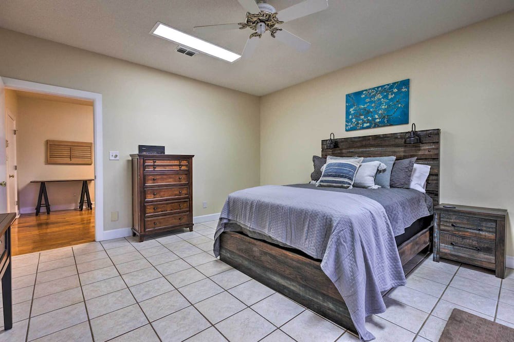 Photo of Bedroom in Daphne