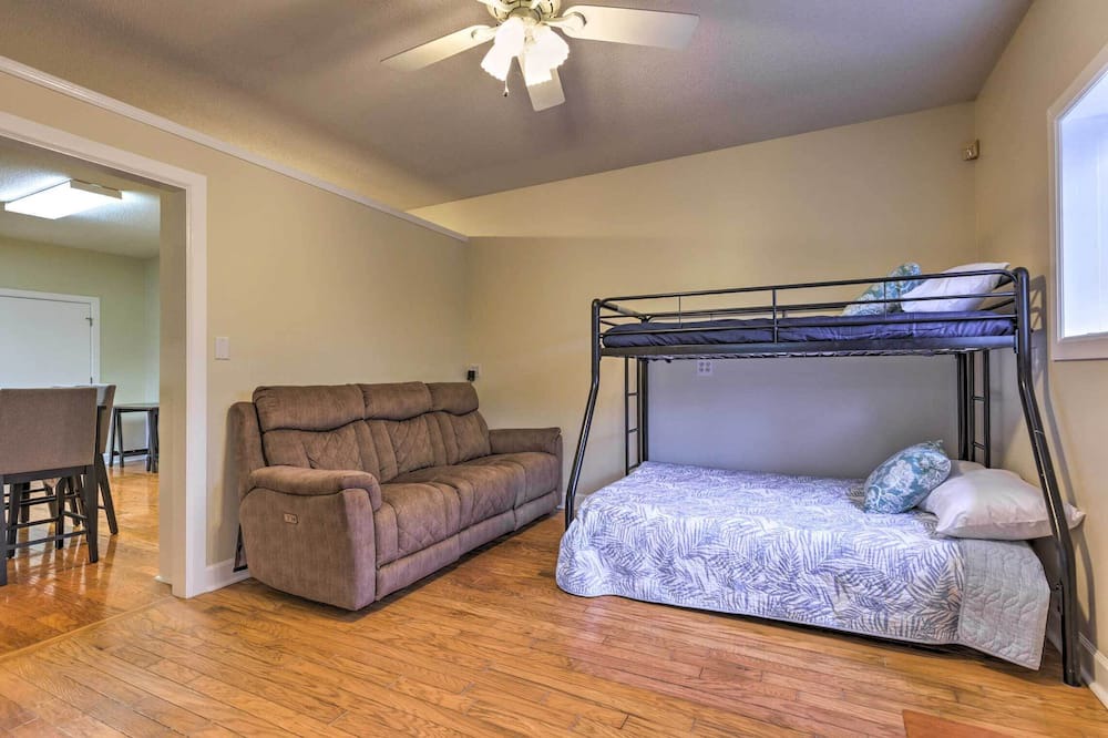Photo of Bedroom in Daphne