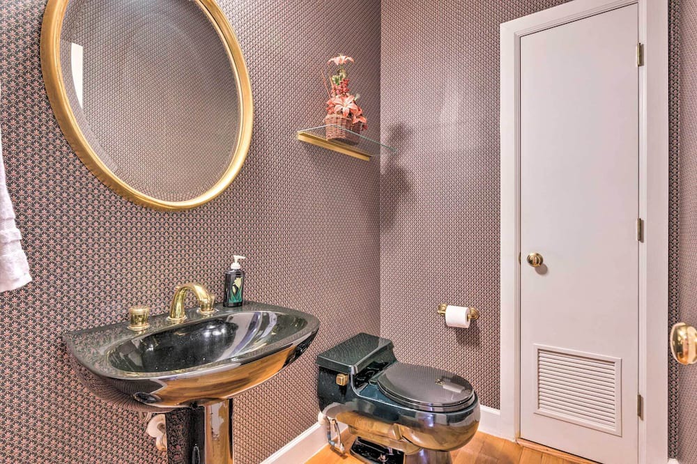 Photo of Bathroom in Daphne