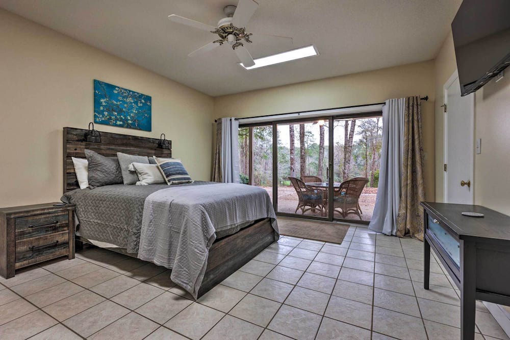 Photo of Bedroom in Daphne