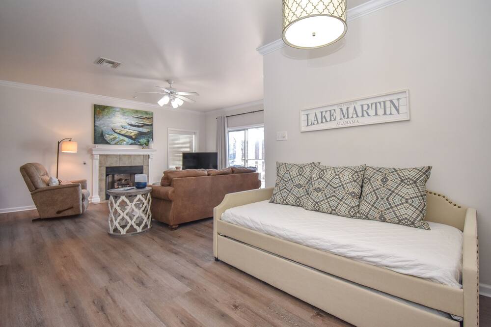 Photo of Livingroom in Dadeville