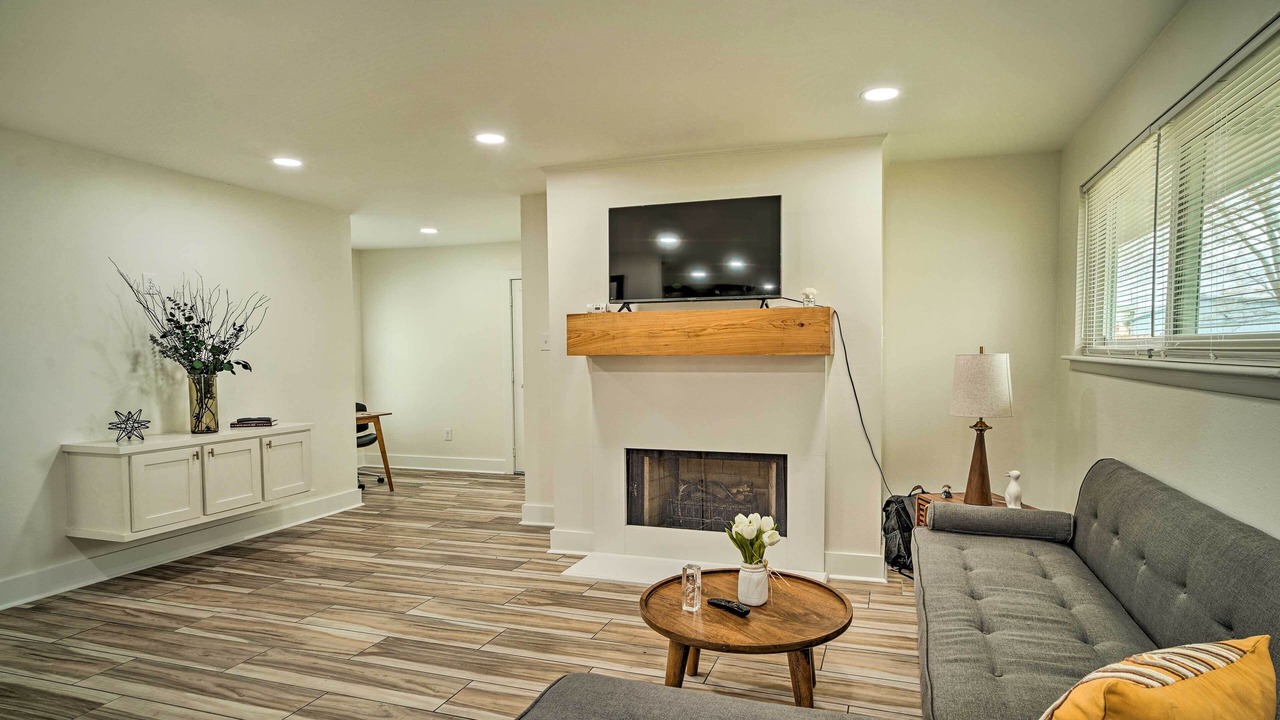 Photo of Livingroom in Broadmoor