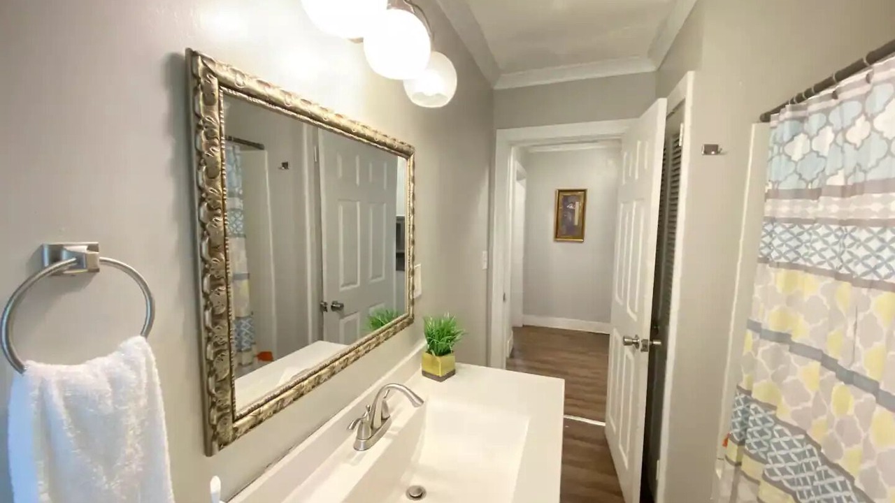 Photo of Bathroom in Hattiesburg