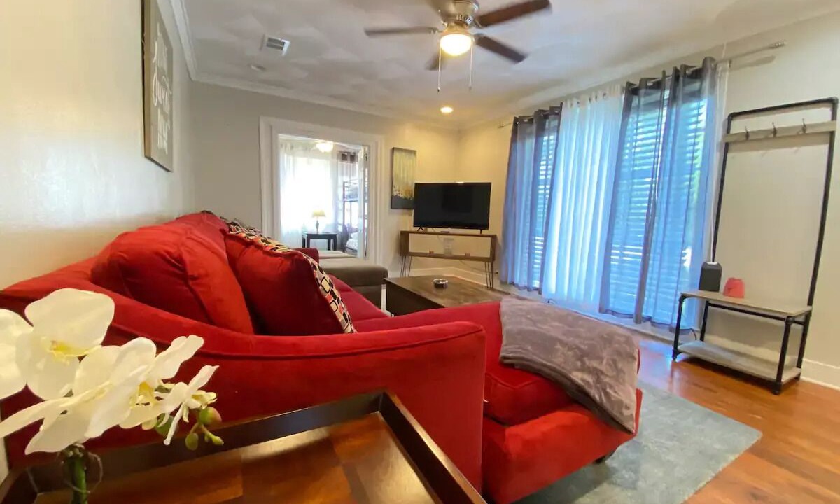 Photo of Livingroom in Hattiesburg