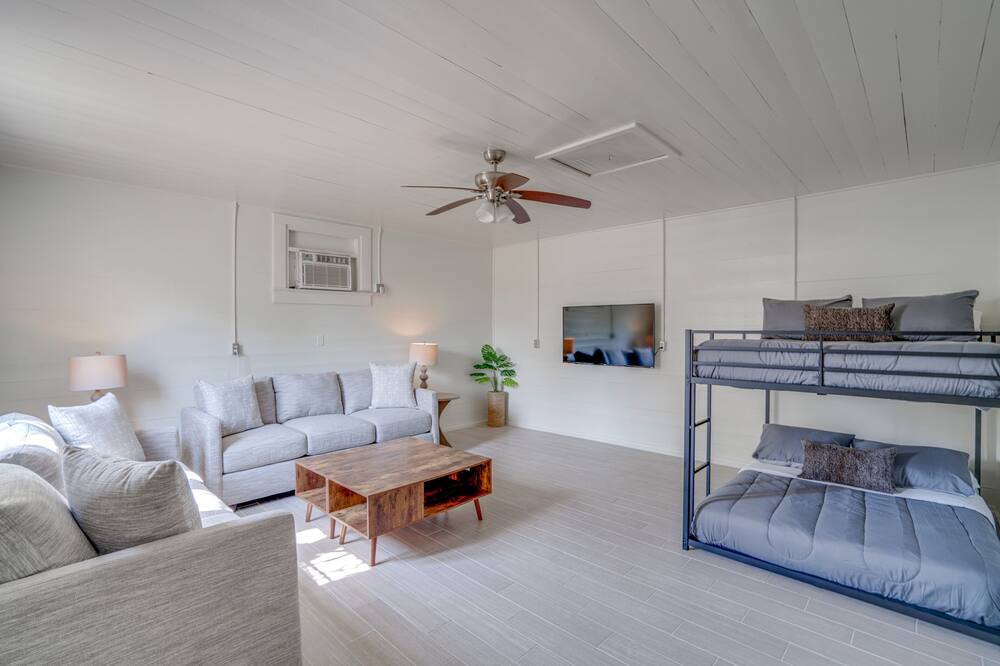 Photo of Livingroom in Old Town
